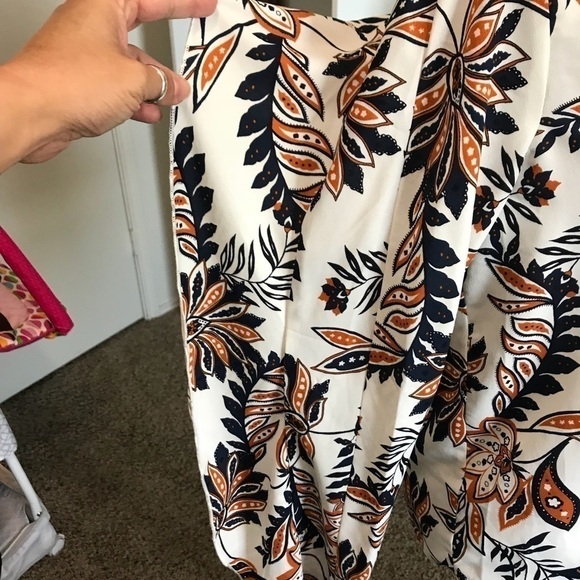 C&e Boho western style ruffle back top small - Picture 4 of 6